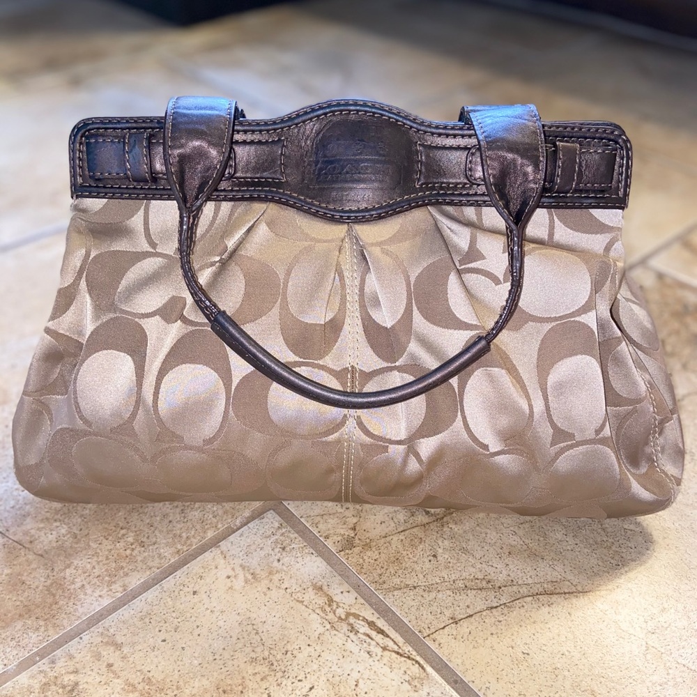 Coach Purse - Picture 3 of 7